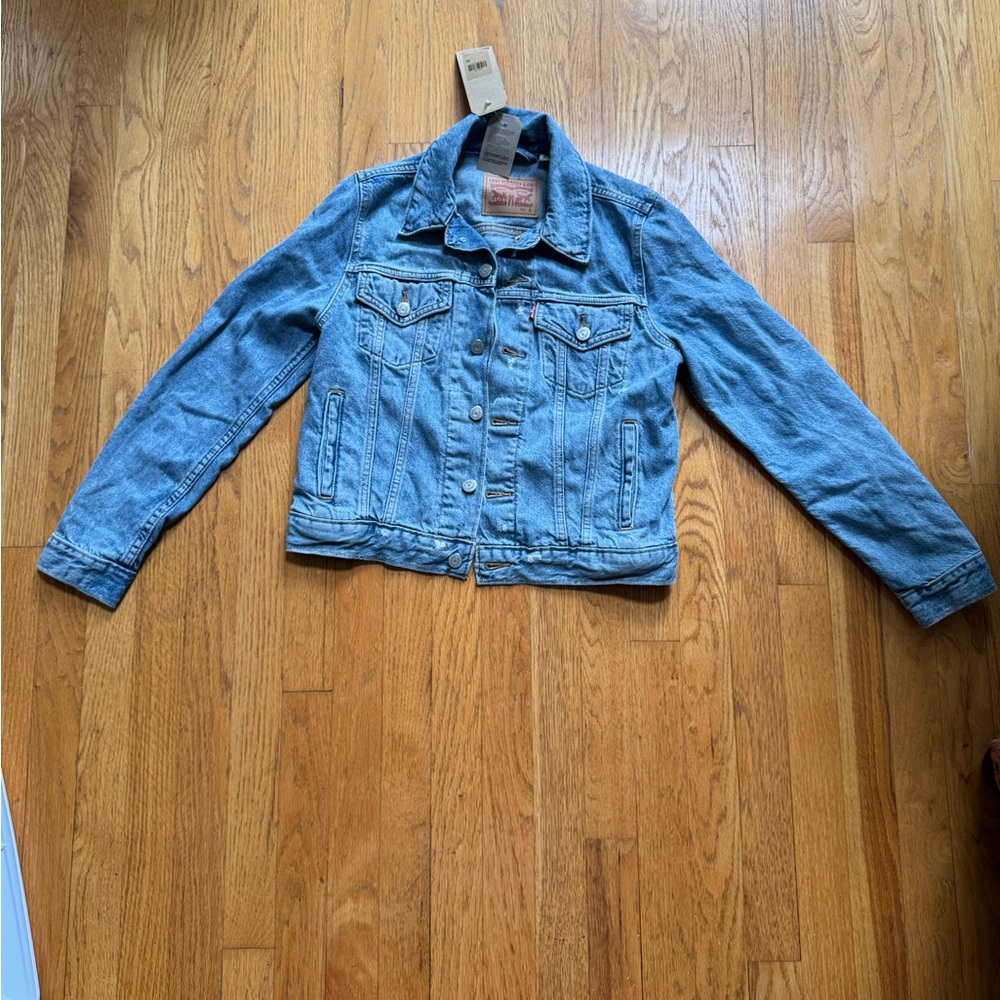 Levi Trucker Jacket